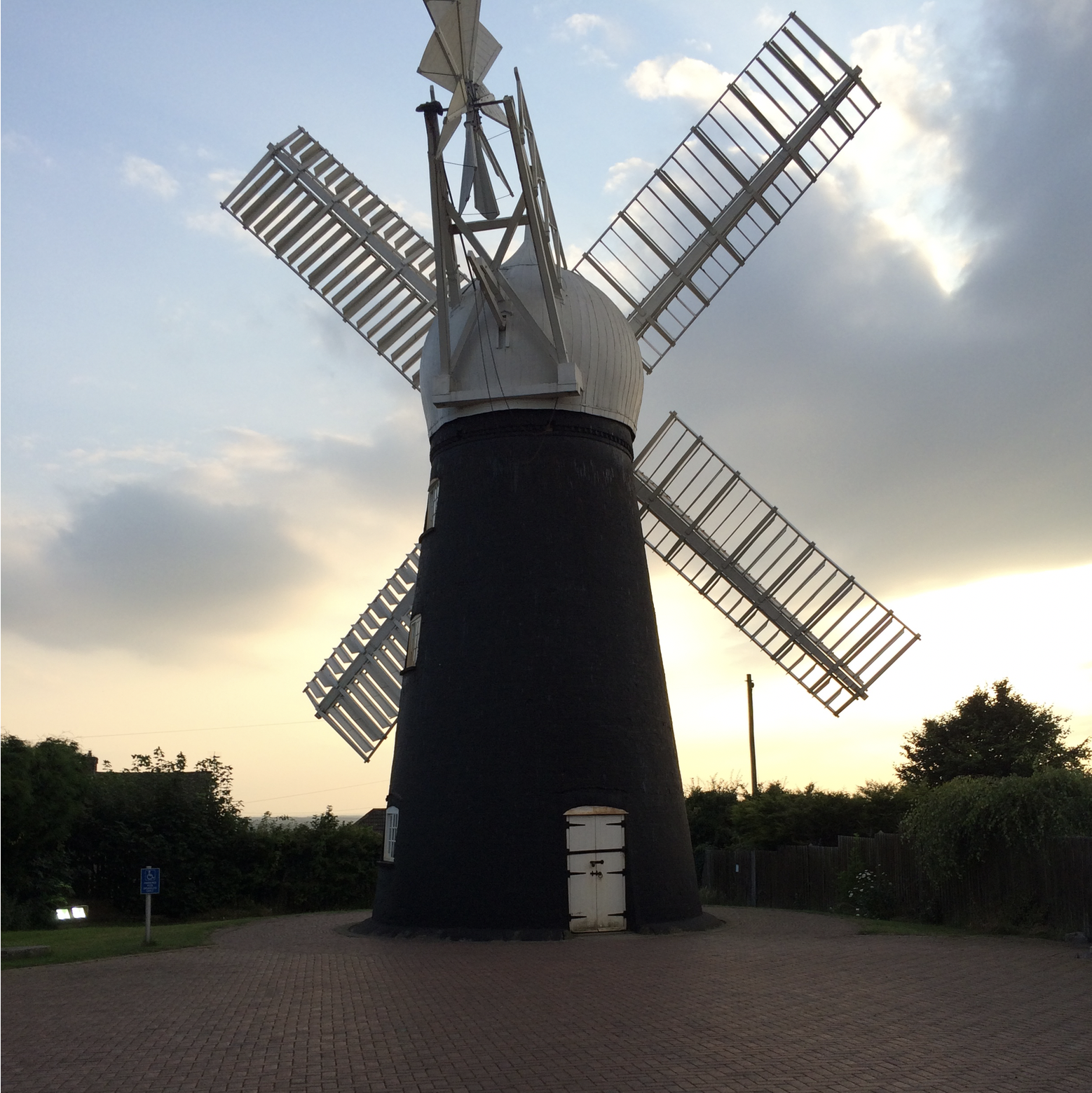 Burton Road and Bailgate walking tour by LincsConnect. Ellis Mill Windmill