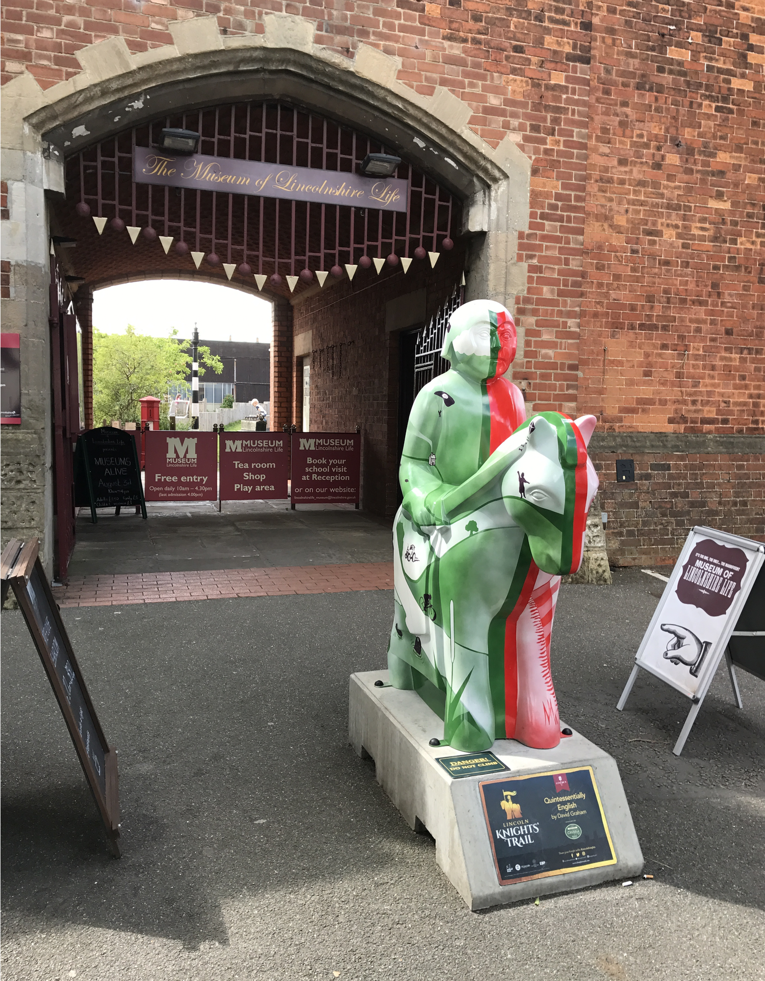 Burton Road and Bailgate - A walking tour by LincsConnect. Museum of Lincolnshire Life