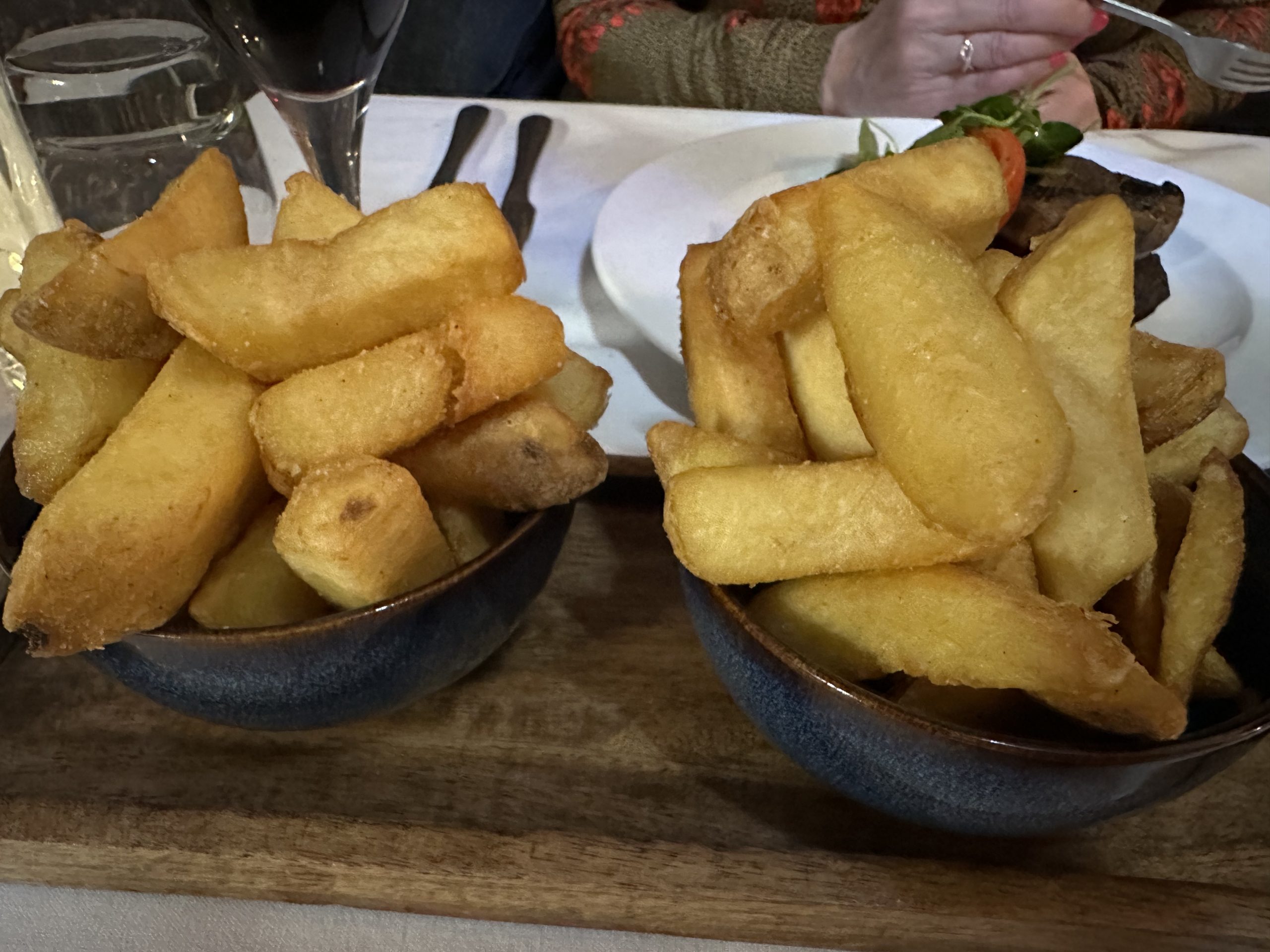 The Queens Head bar and restaurant, Kirkby-la-Thorpe, Sleaford, Lincolnshire by LincsConnect the Lincolnshire blogger LincsBlogger